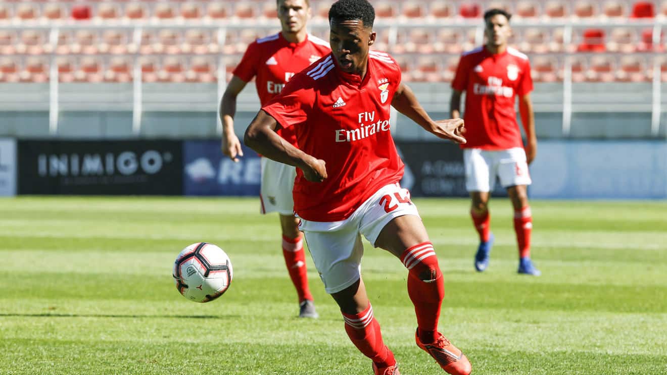 Benfica comunica transferência em definitivo | Hugo Gil